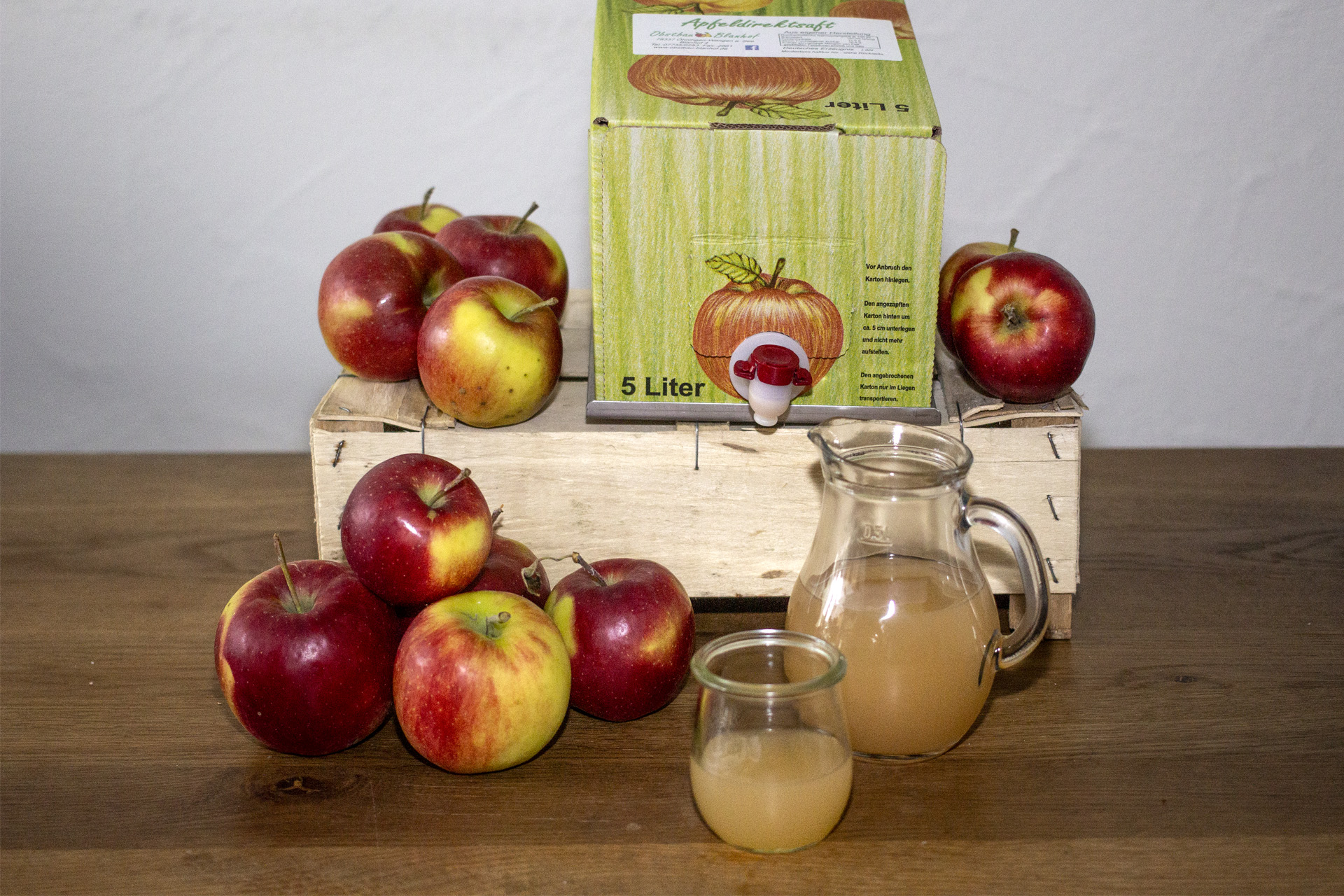 Frischer Apfeldirektsaft vom Obstbau Blanhof