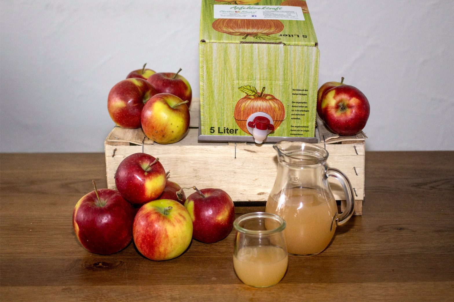 Frischer Apfeldirektsaft vom Obstbau Blanhof