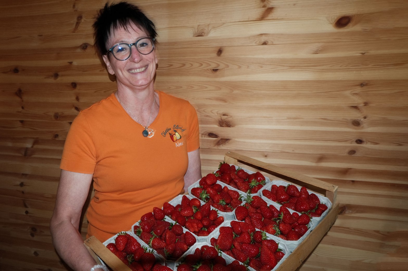 Unsere Erdbeeren kommen frisch vom Feld ohne Umwege direkt in den Hofladen.